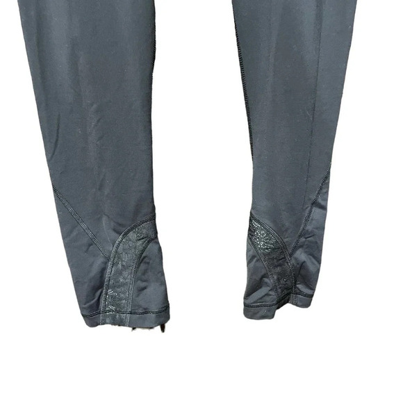 Lululemon Run: Inspire Crop II *Reflect Black Lace Size 4 - Picture 4 of 10